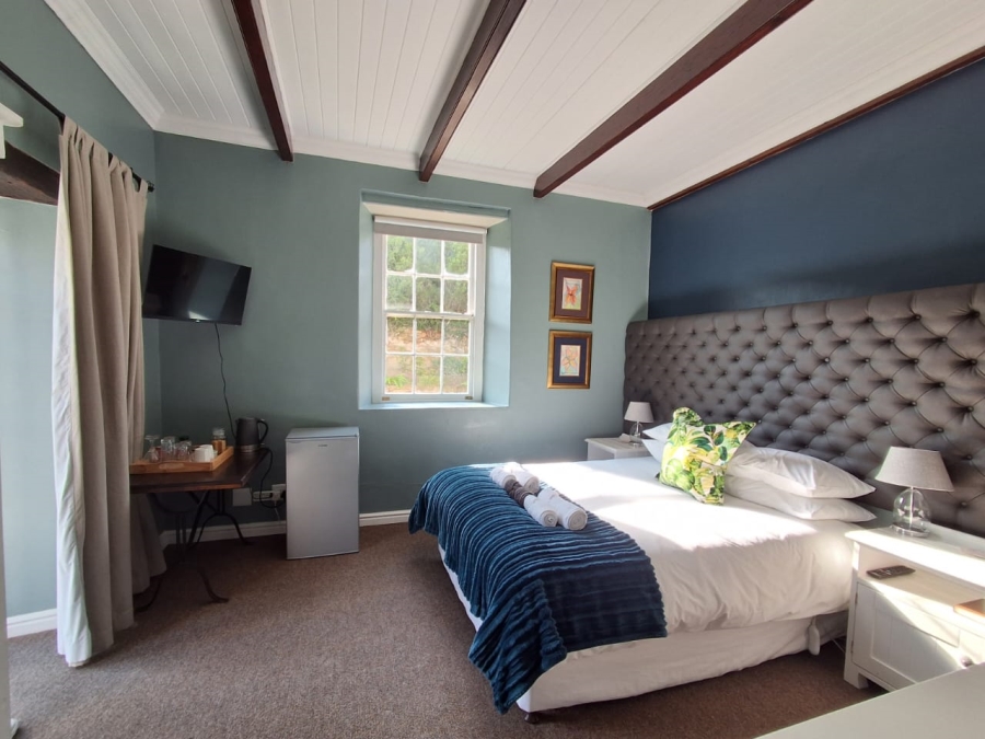 8 Bedroom Property for Sale in Stilbaai Oos Western Cape